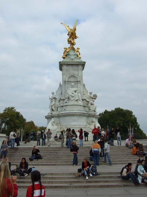 Buckingham Palace i Victoria Memorial