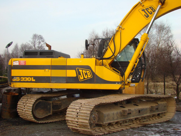 JCB JS 330L