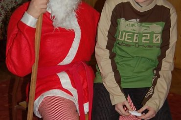 Św. Mikołaj odwiedził dzieci pracowników Zespołu Szkół w Sobieszynie
Zdjęcia wykonał Krzysztof Cuch #Sobieszyn #Brzozowa #Mikołaj