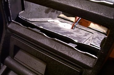 Konsola środkowa do Golfa mk.II firmy Votex. #Votex #Golf #Konsola