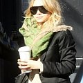 Ashley leaving an office building in New York City-paparazzi luty 2008