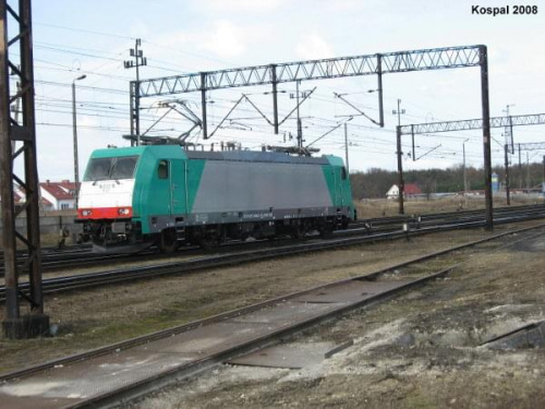 16.02.2008 EU43 jeszcze bez oznaczeń (627 0000-8 2151) jedzie się podpiąć do brutta do Warszawy w Kostrzynie.