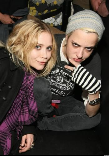 MK and DJ Samantha Ronson attend the Vitaminwater-events luty 2008