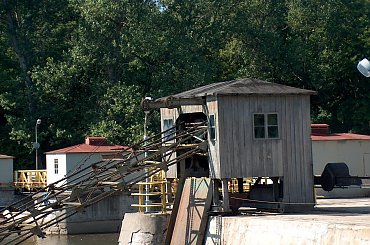 Zapora wodna Wrzeszczyn na rzece Bóbr #ZaporaWodna #krajobraz #ElektrowniaWodna #pilchowice #JeleniaGóra #tama #bóbr #natura #przyroda #rzeka #jezioro #las