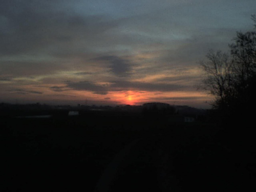 Zachód słońca widziany z mojego podwórka. #Niebo #ZachódSłońca