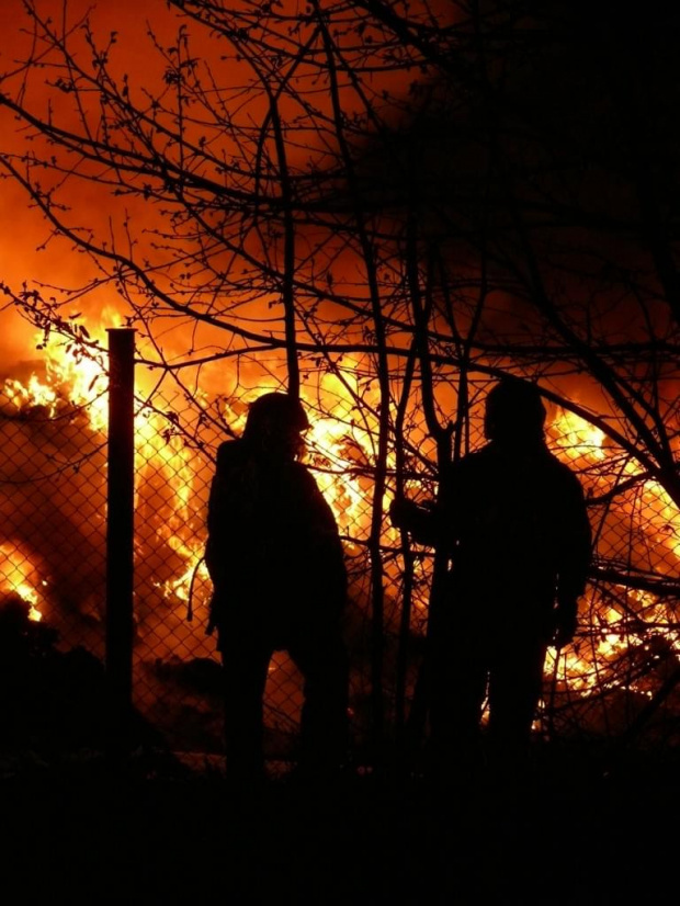 Pożar składowiska odpadów firmy Alba w Chorzowie #pożar #chorzów #StrażPożarna #alba