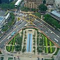 widok z Sky Bridge pomiędzy wieżami Petronas, Kuala Lumpur