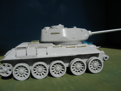 T-34-85-214-1-35scale