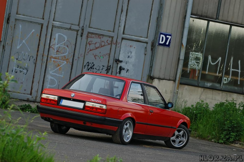 320i #bmw #e30