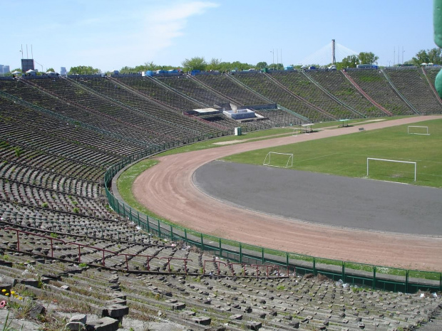 5 maja 2007 - czylli wygląd Stadionu Dziesięciolecia dwa tygodnie po werdykcie UEFA o państwach organizujących EURO 2012. #StadionDziesięciolecia #Euro2012 #StadionNarodowy #praga #warszawa #uefa