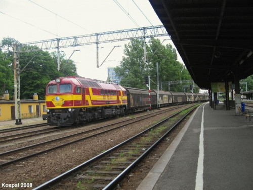 14.06.2008 (Zielona Góra) M62M-003 z bruttem Rail Polska do Guben, zatrzymuje się na długi postój.