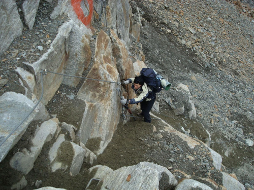 najtrudniejszy odcinek Stubaier Hohenweg, szlak na przełęcz Grabagrubennieder 2881 m n.p.m