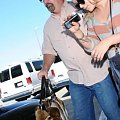 MK arriving at LAX-paparazzi czerwiec 2008