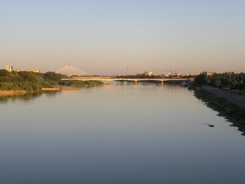 Widok na Wisłę i most Świętokrzyski w Warszawie #most #rzeka