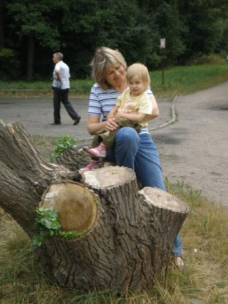 Tutaj ja z wnusią Marysieńką : )