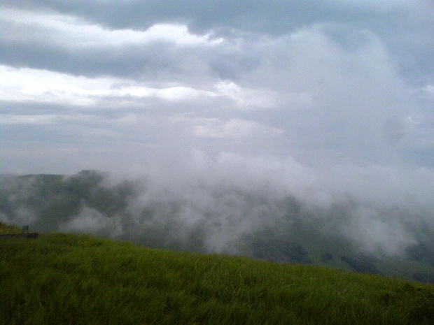 Chmury na Tarnicy #góry #bieszczady #tarnica #rawka
