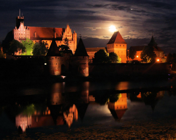 Malbork nocą...