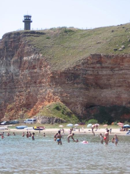 Urocza plaża położona w poblizu przylądka Kaliakra- prawie bez turystów -większość to miejscowi