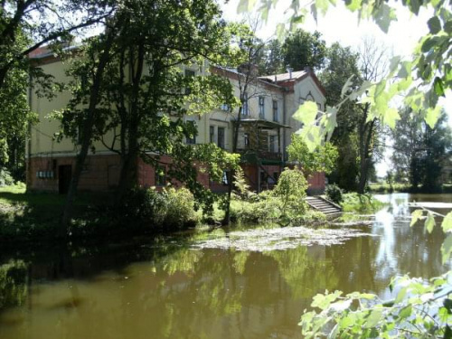 Dwór Chrapowickich w Datrnowie