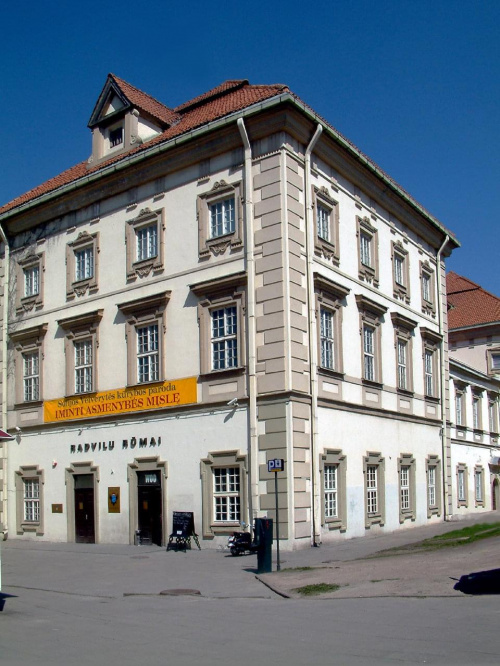 Ulica Wilenska 24(Vilniaus g.24) Dawniej Pałac Radziwiłłów. #Wilno