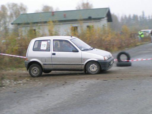 Kręciołek Dobczyce 28.10.07 Załoga Wójcik/ Szelerewicz fiat CC 700 :)