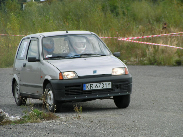 Kręciołek w Dobczycach 30.09.07 Załoga Wójcik/ Szelerewicz fiat CC 700 :)