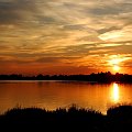 " a słońce sobie lśni, jak gdyby nigdy nic..." #jezioro #Poraj #zachód
