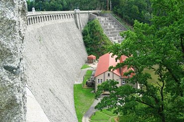 Zapora na Jeziorze Pilchowickim #rower #DolinaBobru #JezioroPilchowickie #zapora #tama