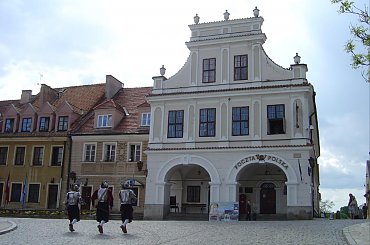 Kamienica Oleśnickich #Sandomierz #Polska #Rynek #kamienice #Ratusz #renesansans #kotwica #studnia