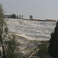 Pamukkale...
śnieg w środku lata? Nie! To wapień na skałach i wjazd na Bawełniany Zamek...