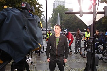 . #ZłoteTarasy #EuropejskiDzieńBezSamochodu #MasaKrytyczna #akcja #InvisiblePedal #Warszawa