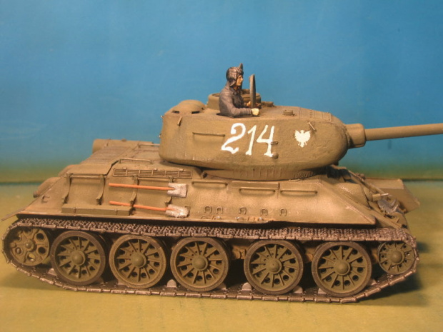 T34-85 214