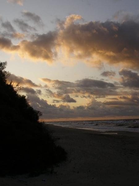 Październikowa plaża