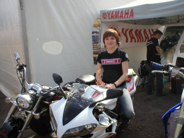 Pod tyłkiem motocykl - na twarzy uśmiech :D , pomimo iż w pracy / Dni Marklowic 2008