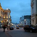 Wileńska starówka,ulica Ostrobramska i fragment gmachu Filharmonii. #Wilno