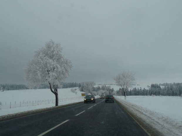 W drodze powrotnej z Świąt spędzonych w N.Targu. #zima #krajobraz #śnieg