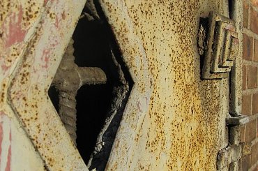 #drzwi #StaryBudynek #OpuszczonyBudynek