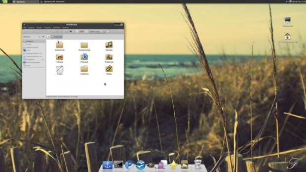 Pulpit systemu Linux Mint 13 ze środowiskiem graficznym MATE