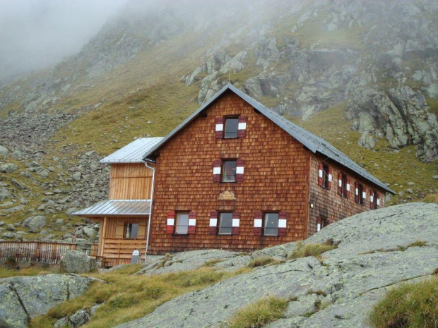 Bremer Hutte 2411 m .n.p.m