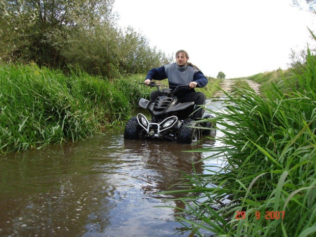 quad czyli jazda off-road #motor #quad #dziura #terenowiec