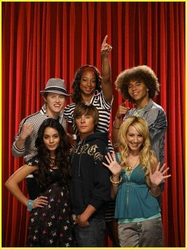 #HighSchoolMusical