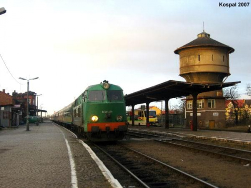 08.12.2007 SU45-240 z pociągiem pośpiesznym do Chełma/Zamościa. W ostatni dzień kursowania.