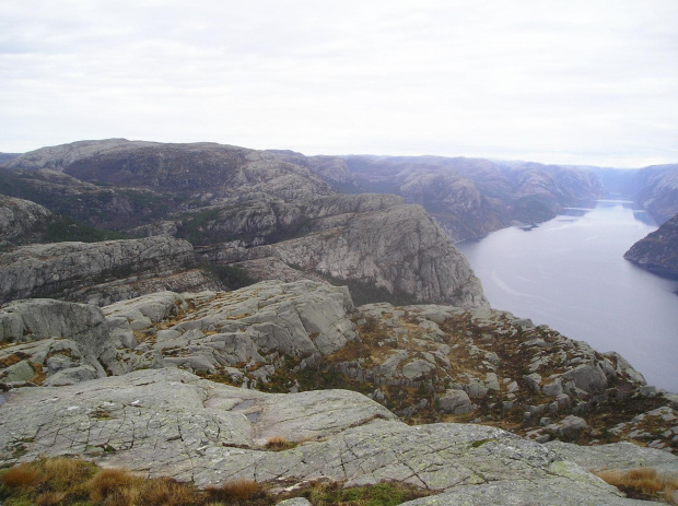 Norwegia, Preikestolen copyright(c)jarekmadlewski2007