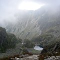Zmarzły Staw w Zawratowym Żlebie #Tatry #góry #chmury #widoki #turystyka