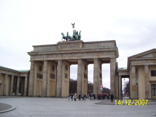 Brama Brandenburska #Berlin #Katedra #Most #Muzea #Rzeka #Zabytki