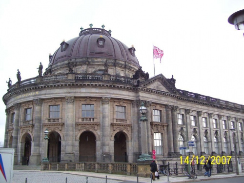 Bodemuseum #Berlin #Zabytki #Muzea #Katedra #Most #Rzeka