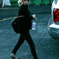 Ashley leaving Neil George Hair Salon-paparazzi grudzień 2007