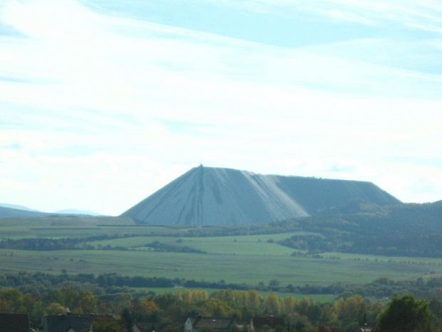 Sztuczna góra?