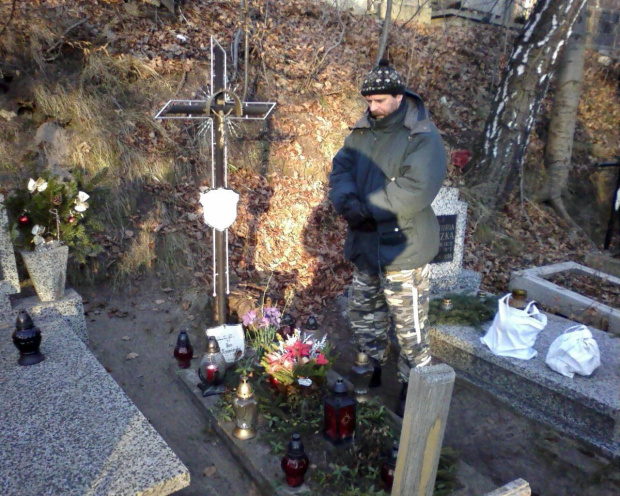 Na cmentarzu Witomińskim w Gdyni #cmentarz #witomino #gdynia #kiryluk #burakowscy