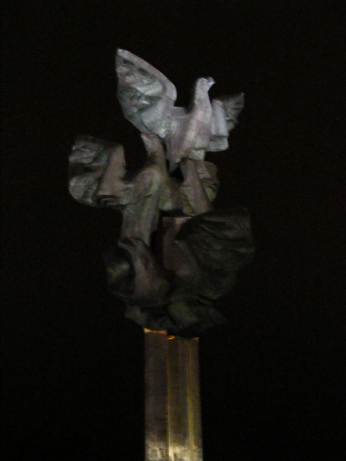 Pomnik Czynu Polaków - tzw. Trzy Orły